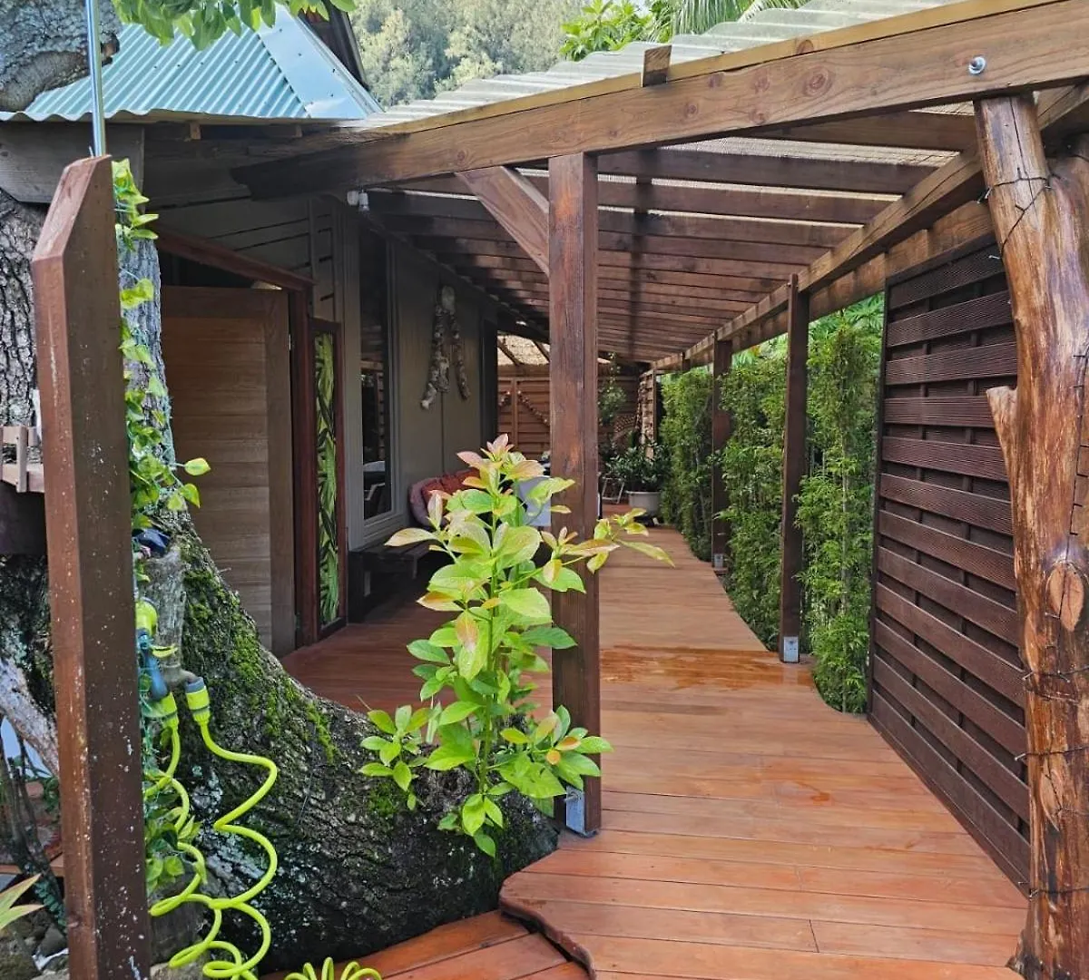 Holiday home Faaora Lodge, Little Paradise Haapiti