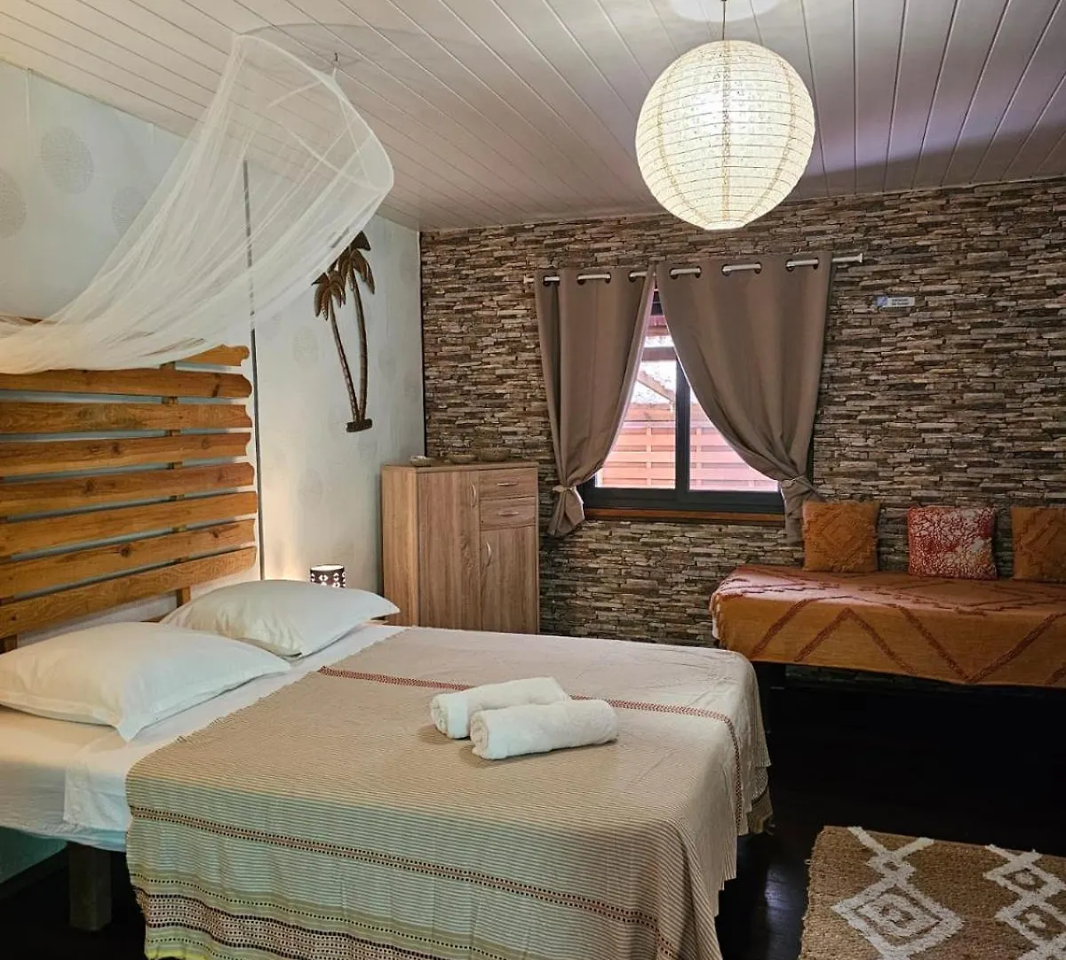 Faaora Lodge, Little Paradise Haapiti